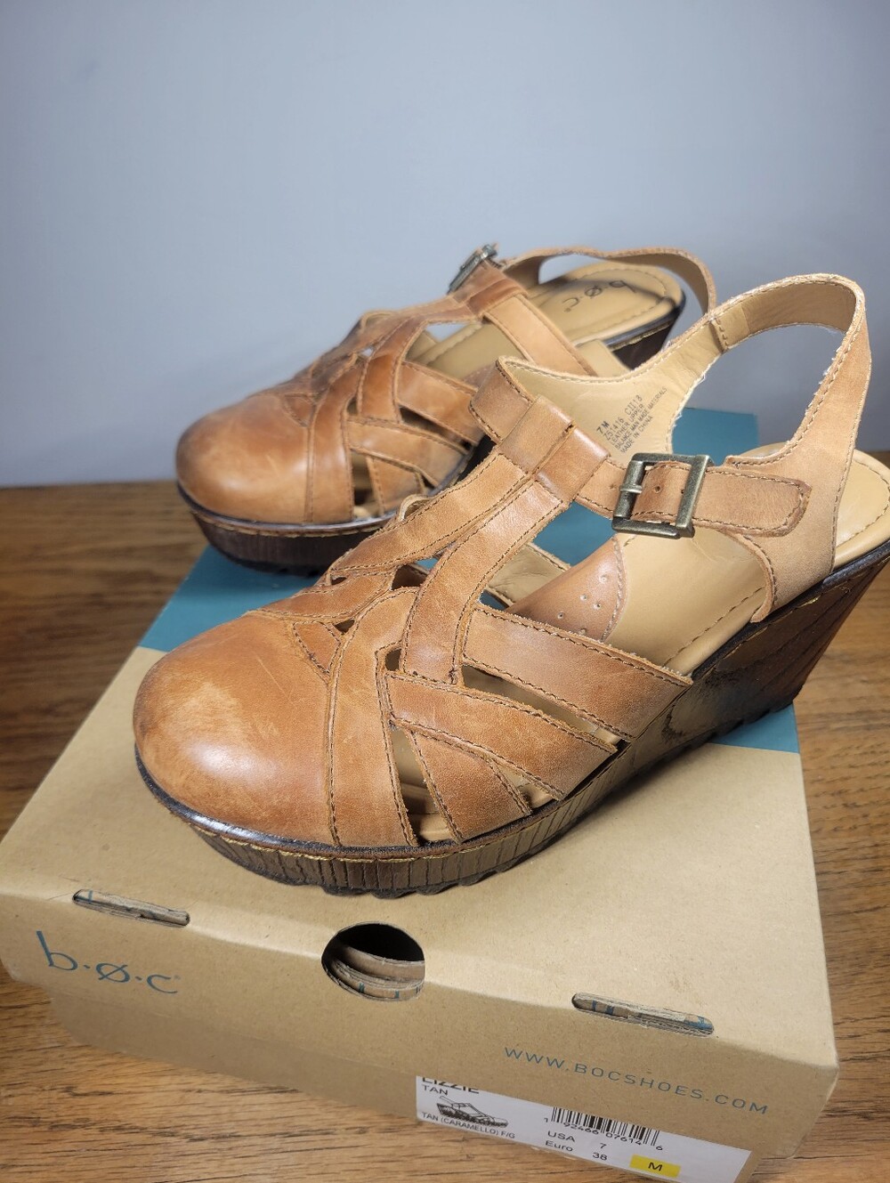 b.o.c. Lizzie Tan Leather Wedge Platform Sandal Clog Sz 7 Hybrid Lightweight